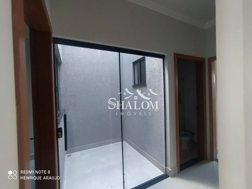 Casa com 3 quartos à venda, 150m2 em Jardim Monte Rei, Maringa - PR - imagem 9 Foto 9 de Casa com 3 quartos à venda, 150m2 em Jardim Monte Rei, Maringa - PR