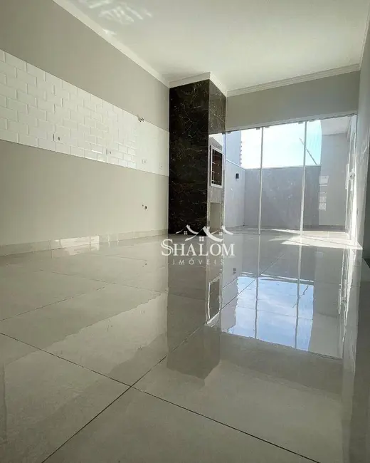 Casa com 3 quartos à venda, 156m2 em Sarandi - PR - imagem 9 Foto 9 de Casa com 3 quartos à venda, 156m2 em Sarandi - PR
