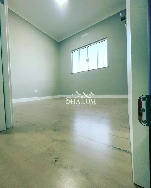 Casa com 3 quartos à venda, 156m2 em Sarandi - PR - imagem 5 Foto 5 de Casa com 3 quartos à venda, 156m2 em Sarandi - PR