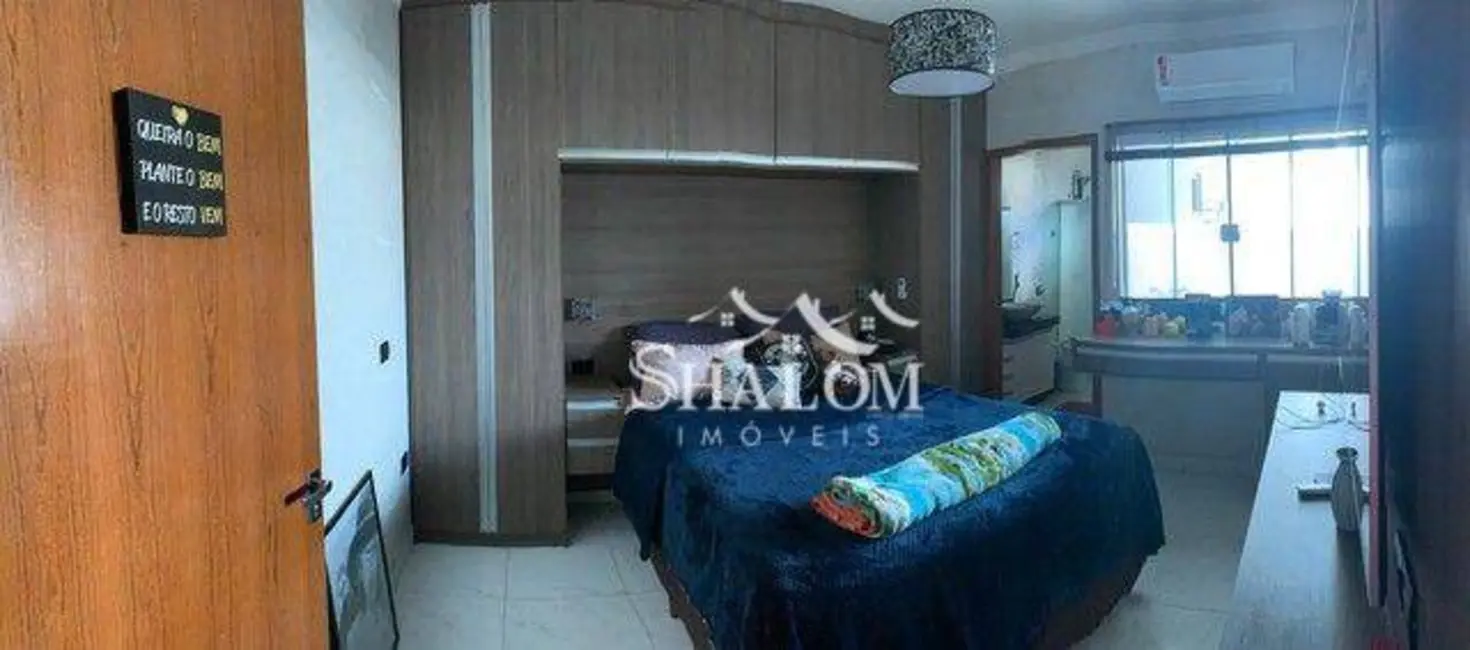 Casa com 3 quartos à venda, 150m2 em Maringa - PR - imagem 3 Foto 3 de Casa com 3 quartos à venda, 150m2 em Maringa - PR