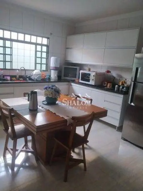 Foto 5 de Casa com 3 quartos à venda, 200m2 em Portal das Torres, Maringa - PR