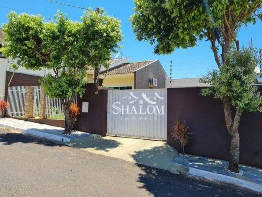 Casa com 3 quartos à venda, 300m2 em Centro, Marialva - PR - imagem 3 Foto 3 de Casa com 3 quartos à venda, 300m2 em Centro, Marialva - PR