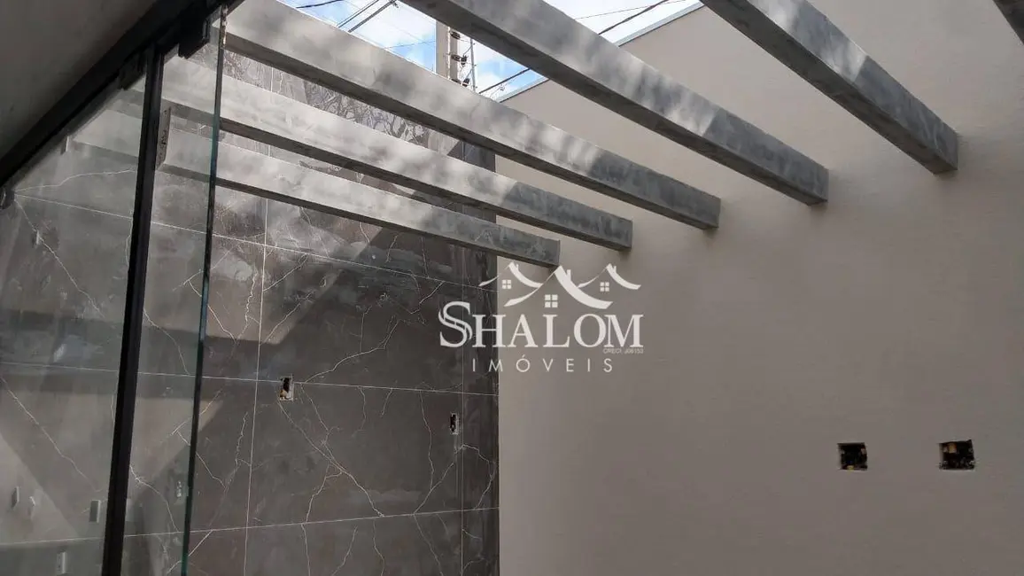 Casa com 3 quartos à venda, 210m2 em Jardim Monte Rei, Maringa - PR - imagem 8 Foto 8 de Casa com 3 quartos à venda, 210m2 em Jardim Monte Rei, Maringa - PR