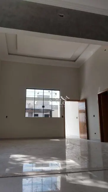 Casa com 3 quartos à venda, 210m2 em Jardim Monte Rei, Maringa - PR - imagem 7 Foto 7 de Casa com 3 quartos à venda, 210m2 em Jardim Monte Rei, Maringa - PR