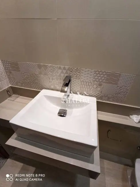 Casa com 3 quartos à venda, 165m2 em Jardim Real, Maringa - PR - imagem 9 Foto 9 de Casa com 3 quartos à venda, 165m2 em Jardim Real, Maringa - PR