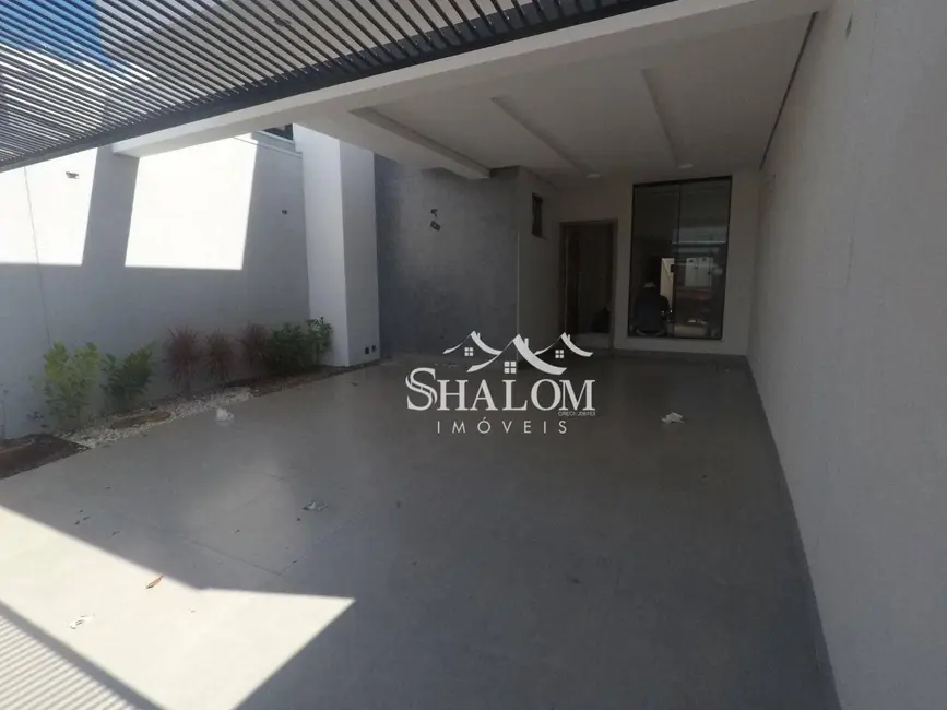 Casa com 3 quartos à venda, 150m2 em Jardim Alvorada, Maringa - PR - imagem 4 Foto 4 de Casa com 3 quartos à venda, 150m2 em Jardim Alvorada, Maringa - PR