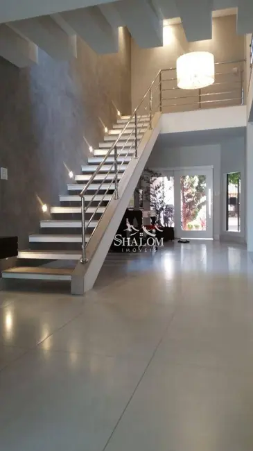 Foto 6 de Sobrado com 4 quartos à venda, 236m2 em Jardim Guaporé, Maringa - PR