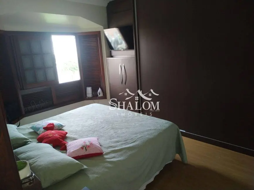 Casa com 4 quartos à venda, 580m2 em Jardim Higienópolis, Maringa - PR - imagem 9 Foto 9 de Casa com 4 quartos à venda, 580m2 em Jardim Higienópolis, Maringa - PR