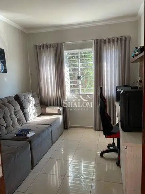 Casa com 3 quartos à venda, 300m2 em Jardim Monte Rei, Maringa - PR - imagem 6 Foto 6 de Casa com 3 quartos à venda, 300m2 em Jardim Monte Rei, Maringa - PR