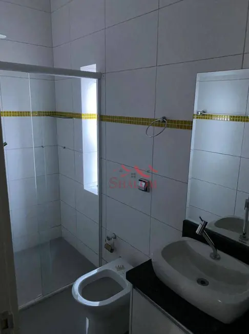 Sobrado com 4 quartos à venda, 150m2 em Jardim Itália, Maringa - PR - imagem 9 Foto 9 de Sobrado com 4 quartos à venda, 150m2 em Jardim Itália, Maringa - PR