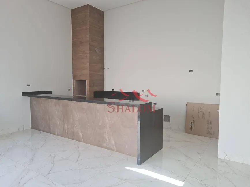 Foto 3 de Casa com 3 quartos à venda, 300m2 em Conjunto Habitacional Inocente Vila Nova Júnior, Maringa - PR