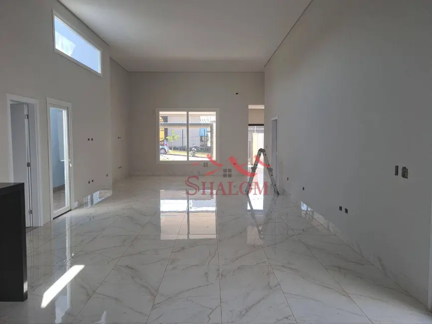 Foto 5 de Casa com 3 quartos à venda, 300m2 em Conjunto Habitacional Inocente Vila Nova Júnior, Maringa - PR