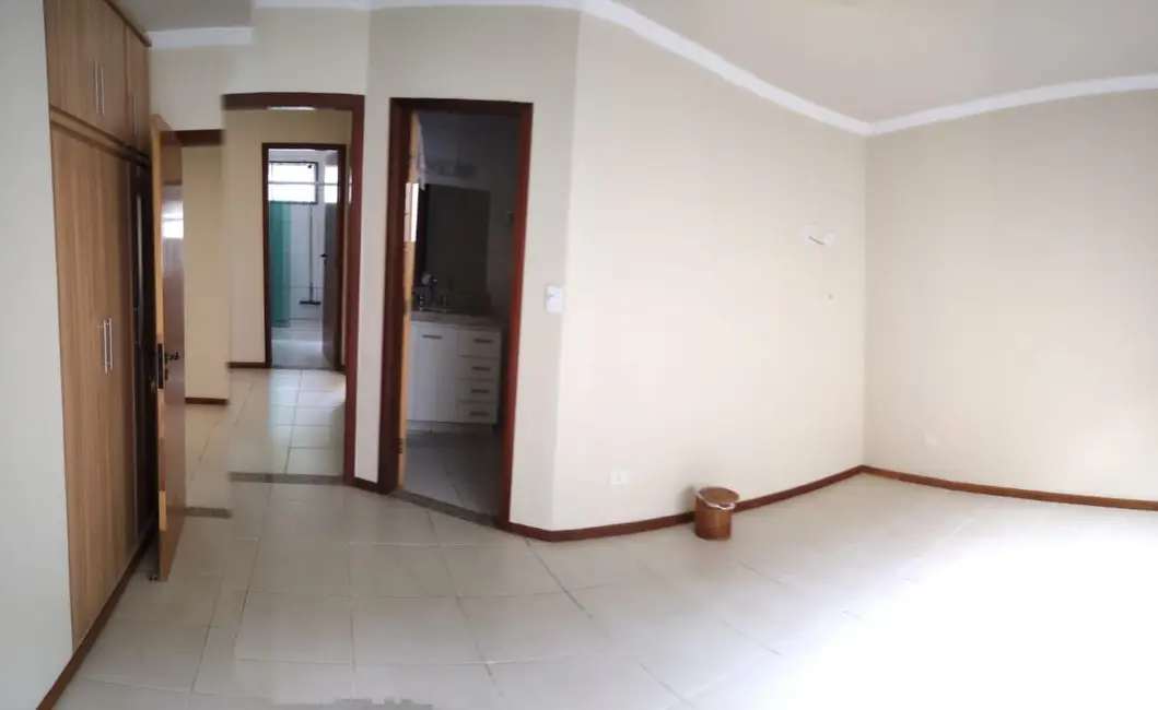Foto 4 de Casa com 3 quartos à venda, 380m2 em Zona 22, Maringa - PR