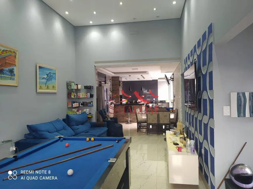 Casa com 3 quartos à venda, 204m2 em Maringa - PR - imagem 6 Foto 6 de Casa com 3 quartos à venda, 204m2 em Maringa - PR