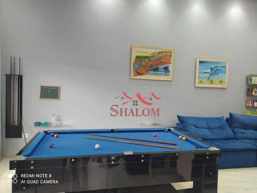 Casa com 3 quartos à venda, 204m2 em Maringa - PR - imagem 8 Foto 8 de Casa com 3 quartos à venda, 204m2 em Maringa - PR