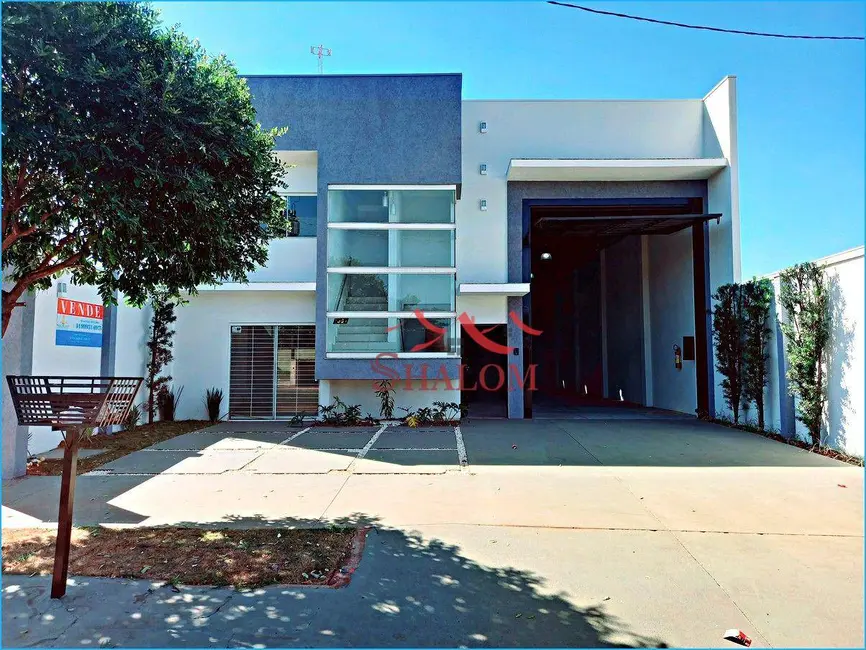 Armazém / Galpão à venda, 372m2 em Conjunto Residencial Cidade Alta, Maringa - PR - imagem 5 Foto 5 de Armazém / Galpão à venda, 372m2 em Conjunto Residencial Cidade Alta, Maringa - PR