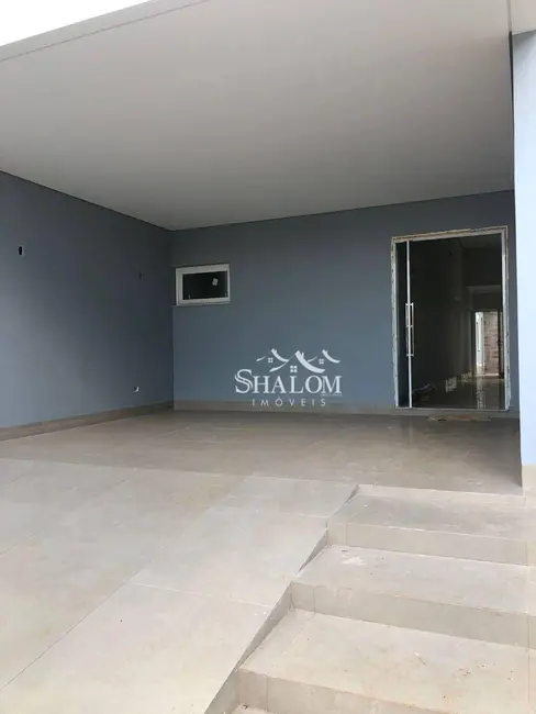 Foto 3 de Casa com 3 quartos à venda, 200m2 em Jardim Universo, Maringa - PR