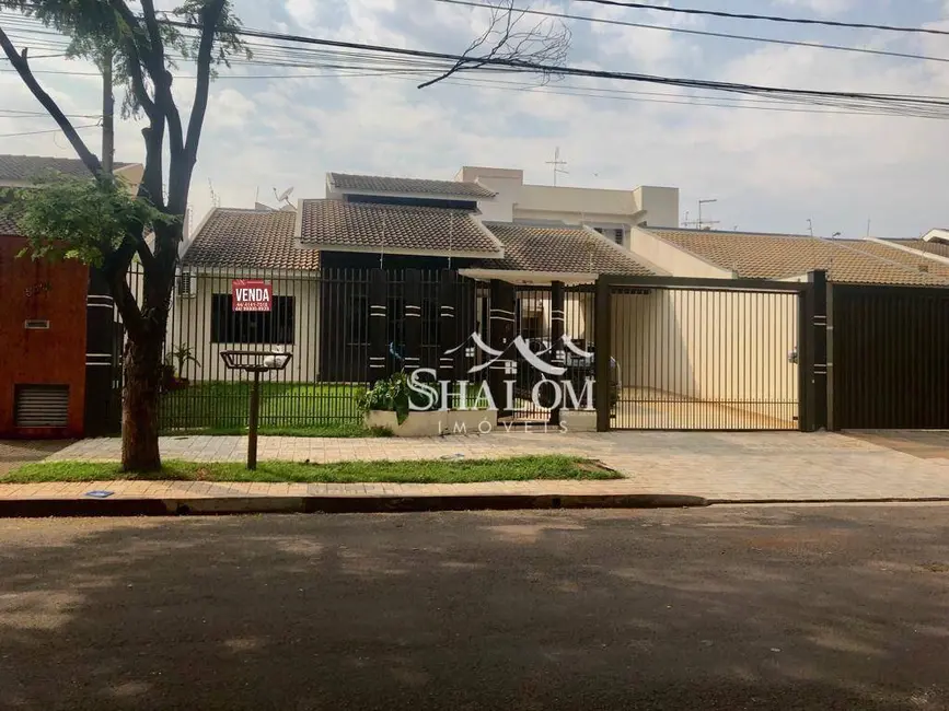 Foto 1 de Casa com 4 quartos à venda, 360m2 em Parque Residencial Cidade Nova, Maringa - PR