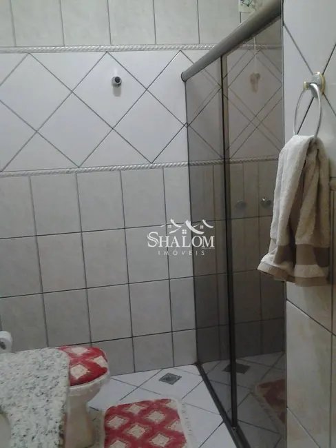 Casa com 4 quartos à venda, 360m2 em Parque Residencial Cidade Nova, Maringa - PR - imagem 9 Foto 9 de Casa com 4 quartos à venda, 360m2 em Parque Residencial Cidade Nova, Maringa - PR