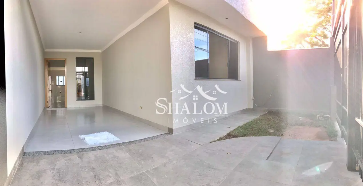 Casa com 3 quartos à venda, 155m2 em Jardim Universo, Maringa - PR - imagem 3 Foto 3 de Casa com 3 quartos à venda, 155m2 em Jardim Universo, Maringa - PR