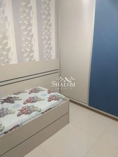 Sobrado com 3 quartos à venda, 178m2 em Jardim Itália II, Maringa - PR - imagem 6 Foto 6 de Sobrado com 3 quartos à venda, 178m2 em Jardim Itália II, Maringa - PR