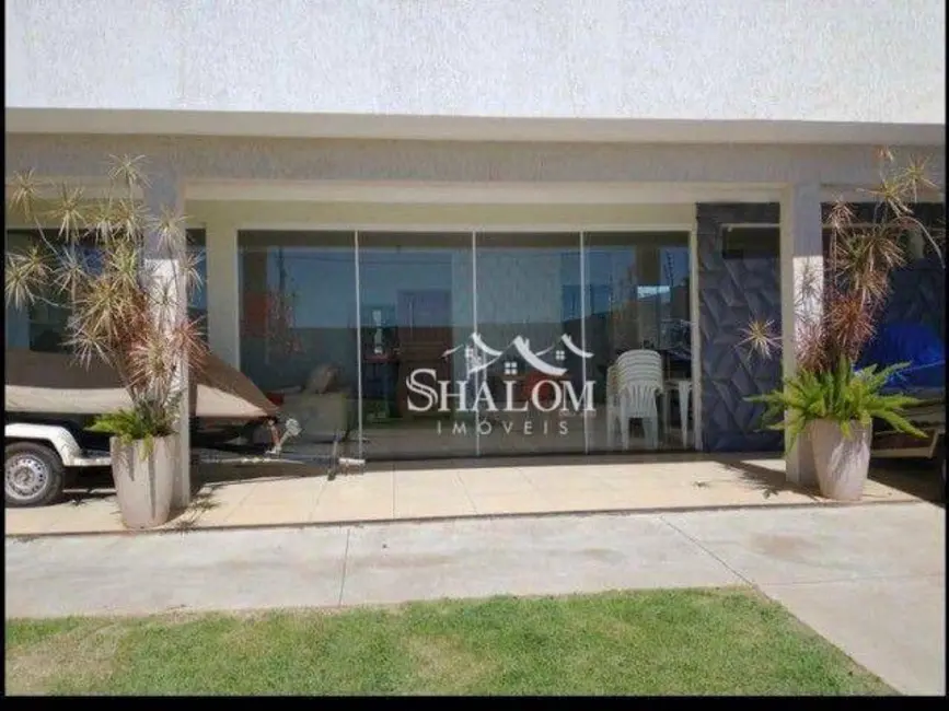 Casa com 4 quartos à venda, 430m2 em Porto Rico - PR - imagem 3 Foto 3 de Casa com 4 quartos à venda, 430m2 em Porto Rico - PR