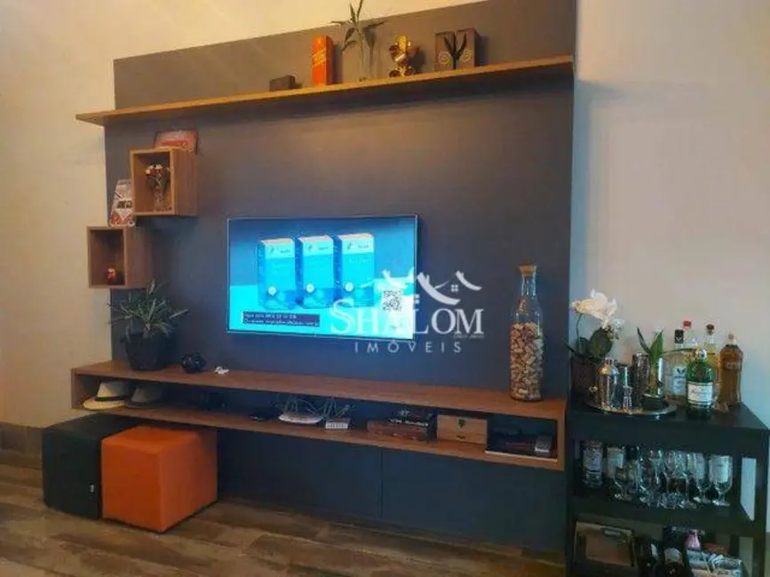 Casa com 3 quartos à venda, 206m2 em Maringa - PR - imagem 5 Foto 5 de Casa com 3 quartos à venda, 206m2 em Maringa - PR