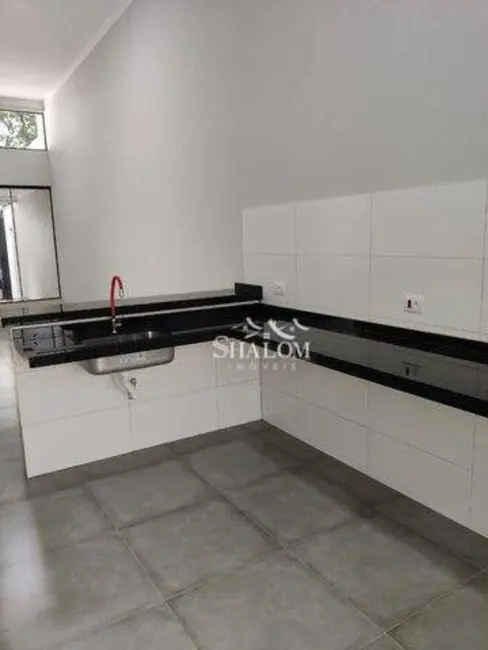 Casa com 3 quartos à venda, 163m2 em Jardim Itaipu, Maringa - PR - imagem 4 Foto 4 de Casa com 3 quartos à venda, 163m2 em Jardim Itaipu, Maringa - PR