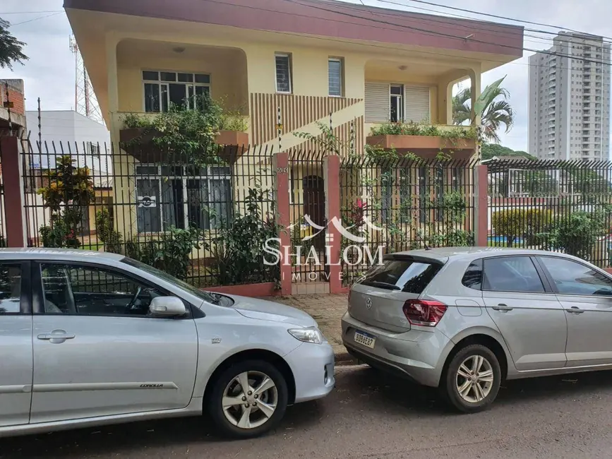 Foto 2 de Sobrado com 4 quartos à venda, 1373m2 em Zona 08, Maringa - PR