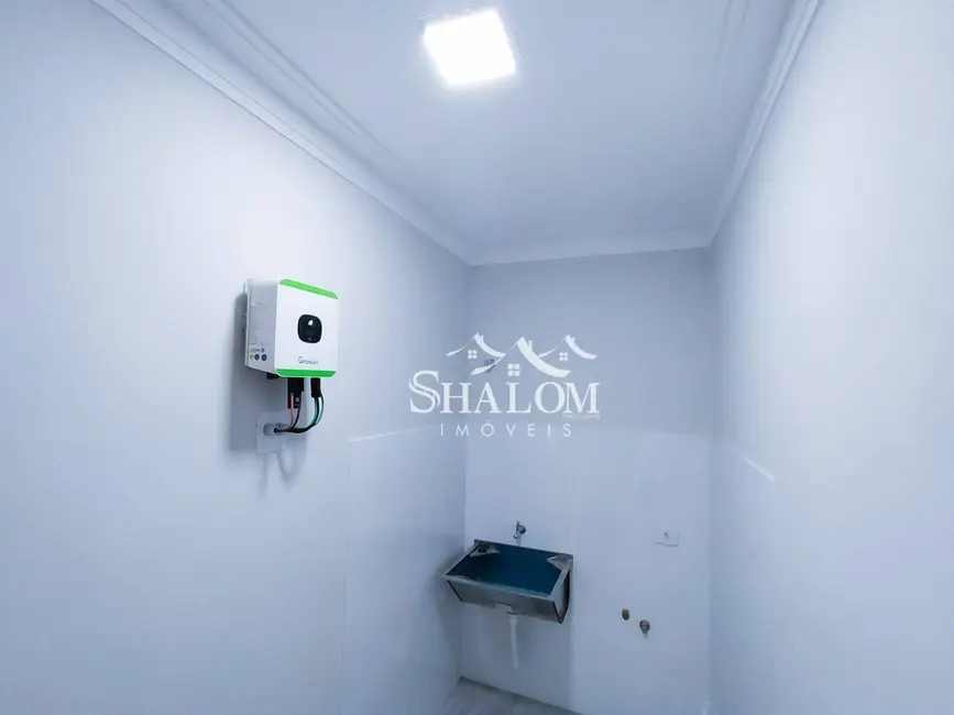 Casa com 3 quartos à venda, 200m2 em Maringa - PR - imagem 6 Foto 6 de Casa com 3 quartos à venda, 200m2 em Maringa - PR