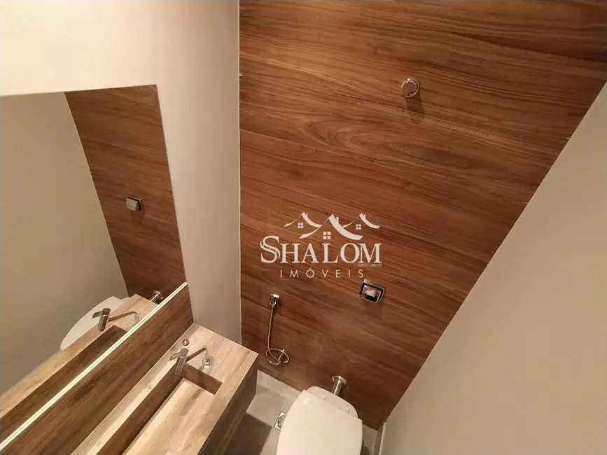 Casa com 3 quartos à venda, 200m2 em Maringa - PR - imagem 3 Foto 3 de Casa com 3 quartos à venda, 200m2 em Maringa - PR