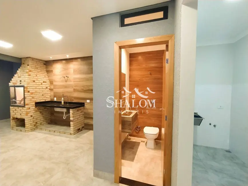 Casa com 3 quartos à venda, 200m2 em Maringa - PR - imagem 7 Foto 7 de Casa com 3 quartos à venda, 200m2 em Maringa - PR