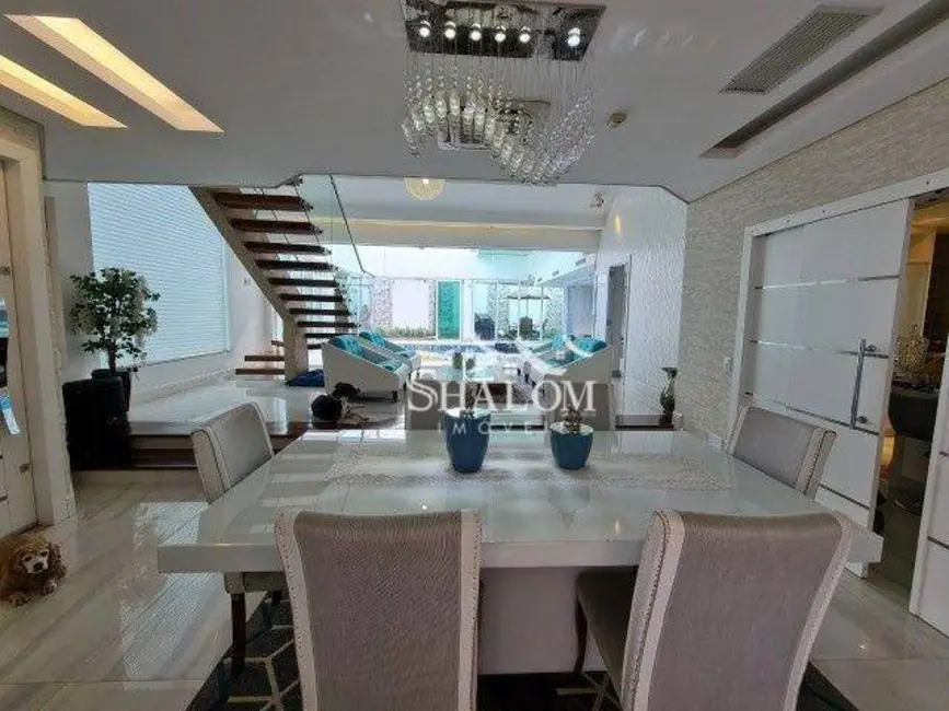 Foto 4 de Sobrado com 3 quartos à venda, 398m2 em Maringa - PR