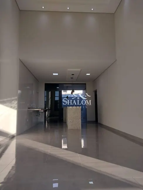 Casa com 3 quartos à venda, 200m2 em Conjunto Habitacional Requião, Maringa - PR - imagem 8 Foto 8 de Casa com 3 quartos à venda, 200m2 em Conjunto Habitacional Requião, Maringa - PR