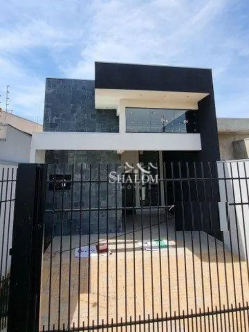 Foto 1 de Casa com 3 quartos à venda, 150m2 em Jardim Itália II, Maringa - PR