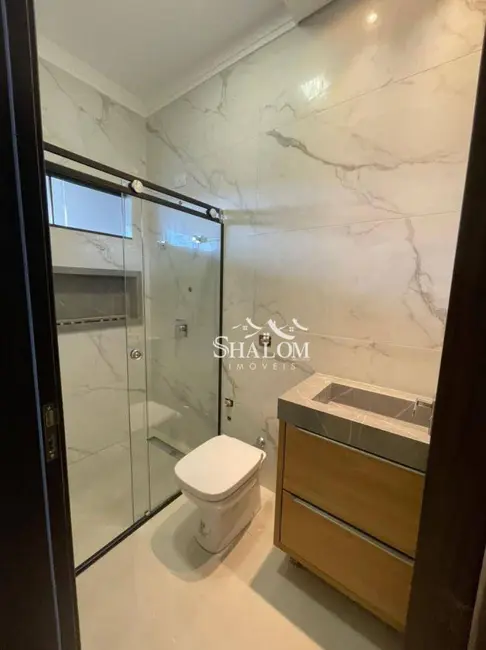 Casa com 3 quartos à venda, 180m2 em Jardim Cidade Monções, Maringa - PR - imagem 6 Foto 6 de Casa com 3 quartos à venda, 180m2 em Jardim Cidade Monções, Maringa - PR