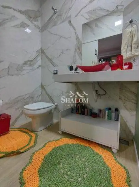 Casa com 3 quartos à venda, 187m2 em Jardim Itaipu, Maringa - PR - imagem 8 Foto 8 de Casa com 3 quartos à venda, 187m2 em Jardim Itaipu, Maringa - PR
