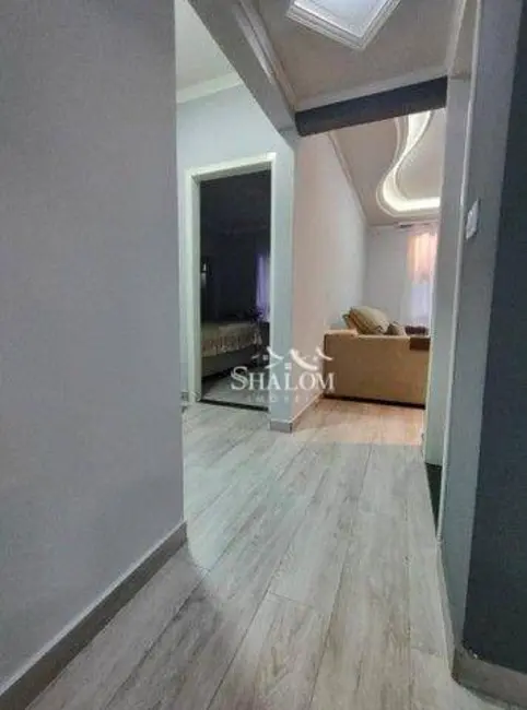 Casa com 3 quartos à venda, 187m2 em Jardim Itaipu, Maringa - PR - imagem 4 Foto 4 de Casa com 3 quartos à venda, 187m2 em Jardim Itaipu, Maringa - PR
