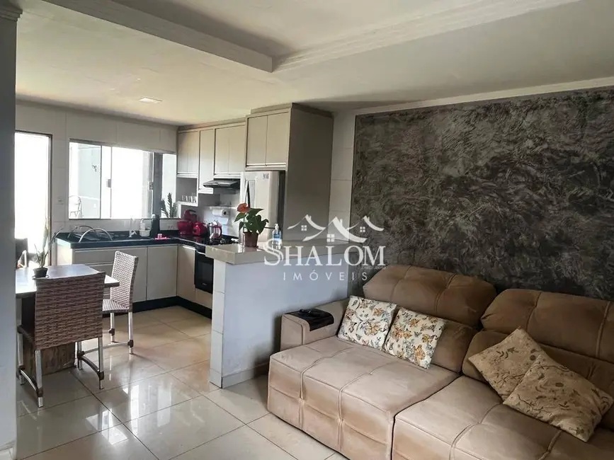 Casa com 3 quartos à venda, 140m2 em Parque Alvamar II, Sarandi - PR - imagem 6 Foto 6 de Casa com 3 quartos à venda, 140m2 em Parque Alvamar II, Sarandi - PR