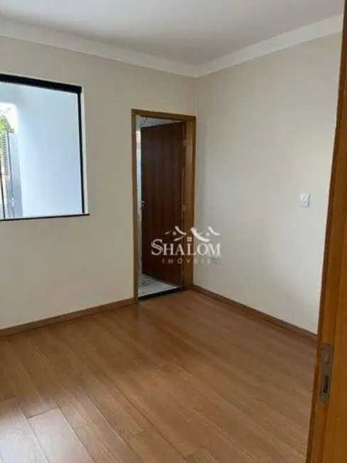 Casa com 3 quartos à venda, 150m2 em Jardim Dias I, Maringa - PR - imagem 3 Foto 3 de Casa com 3 quartos à venda, 150m2 em Jardim Dias I, Maringa - PR
