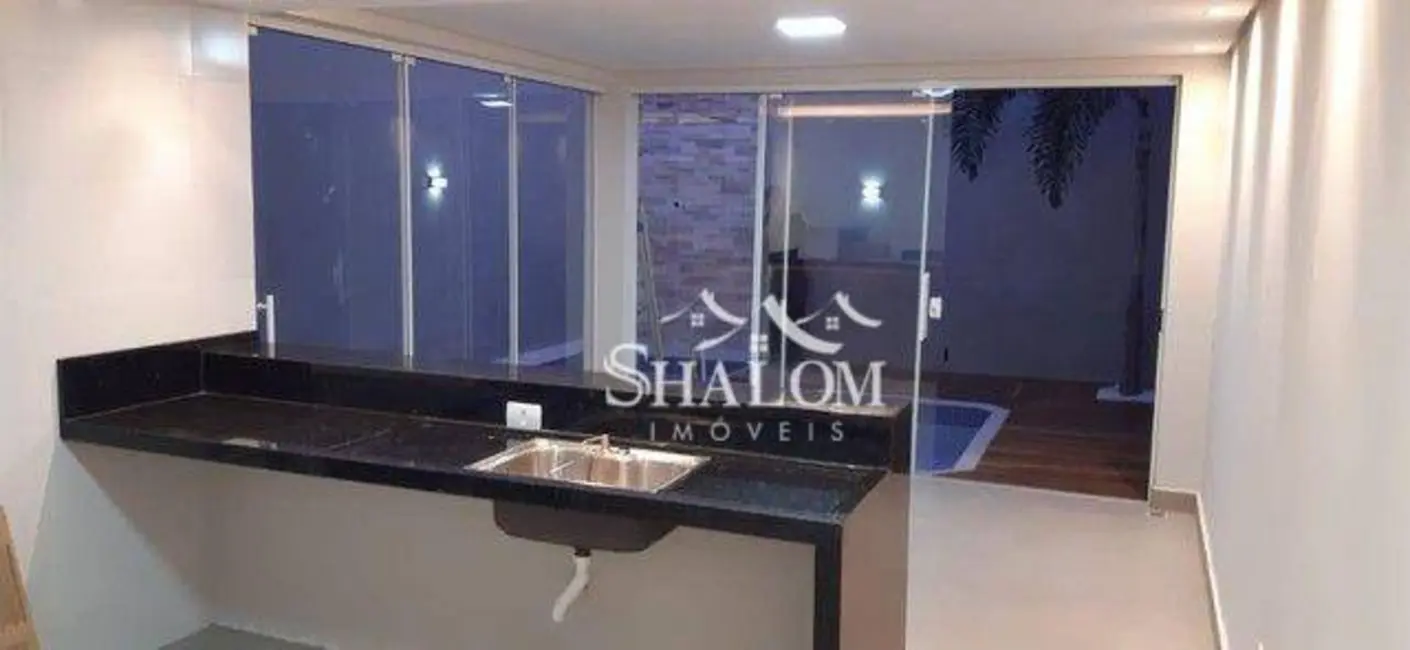 Casa com 3 quartos à venda, 202m2 em Jardim Império do Sol, Maringa - PR - imagem 9 Foto 9 de Casa com 3 quartos à venda, 202m2 em Jardim Império do Sol, Maringa - PR