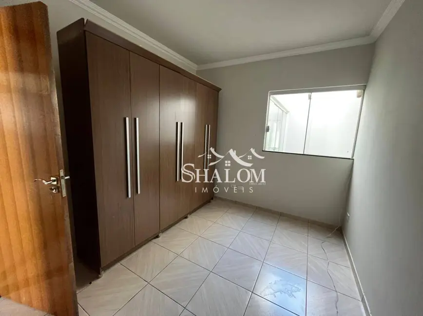 Casa com 3 quartos à venda, 150m2 em Jardim Itália, Maringa - PR - imagem 9 Foto 9 de Casa com 3 quartos à venda, 150m2 em Jardim Itália, Maringa - PR