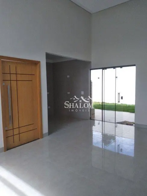 Casa com 3 quartos à venda, 218m2 em Jardim Itália II, Maringa - PR - imagem 6 Foto 6 de Casa com 3 quartos à venda, 218m2 em Jardim Itália II, Maringa - PR