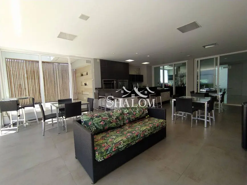Sobrado com 4 quartos à venda, 690m2 em Zona 02, Maringa - PR - imagem 9 Foto 9 de Sobrado com 4 quartos à venda, 690m2 em Zona 02, Maringa - PR
