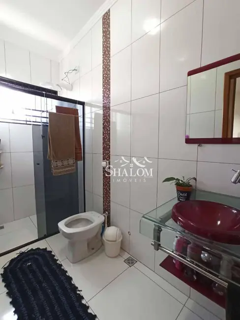 Casa com 3 quartos à venda, 150m2 em Maringa - PR - imagem 7 Foto 7 de Casa com 3 quartos à venda, 150m2 em Maringa - PR