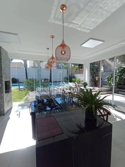 Sobrado com 3 quartos à venda, 800m2 em Zona 08, Maringa - PR - imagem 3 Foto 3 de Sobrado com 3 quartos à venda, 800m2 em Zona 08, Maringa - PR