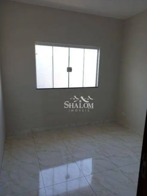 Casa com 3 quartos à venda, 200m2 em Conjunto Habitacional Requião, Maringa - PR - imagem 5 Foto 5 de Casa com 3 quartos à venda, 200m2 em Conjunto Habitacional Requião, Maringa - PR