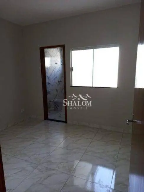 Casa com 3 quartos à venda, 200m2 em Conjunto Habitacional Requião, Maringa - PR - imagem 8 Foto 8 de Casa com 3 quartos à venda, 200m2 em Conjunto Habitacional Requião, Maringa - PR