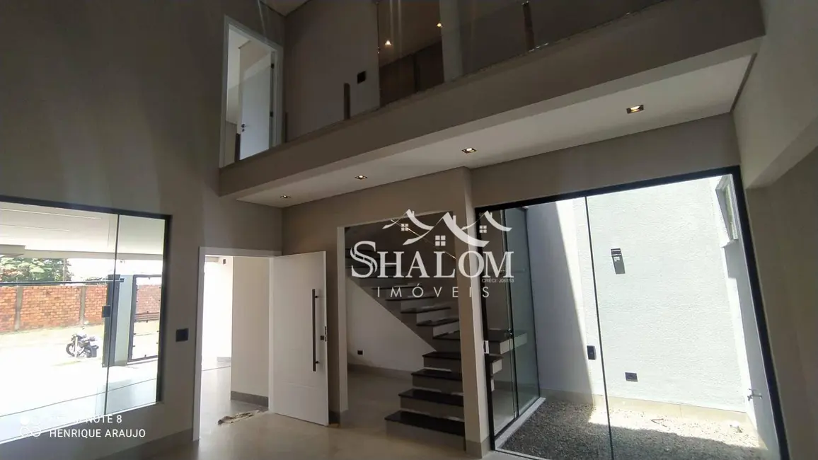 Sobrado com 3 quartos à venda, 173m2 em Jardim Higienópolis, Maringa - PR - imagem 7 Foto 7 de Sobrado com 3 quartos à venda, 173m2 em Jardim Higienópolis, Maringa - PR
