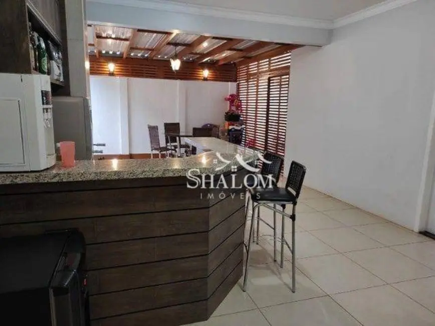 Casa de Condomínio com 3 quartos à venda, 273m2 em Jardim América, Umuarama - PR - imagem 9 Foto 9 de Casa de Condomínio com 3 quartos à venda, 273m2 em Jardim América, Umuarama - PR
